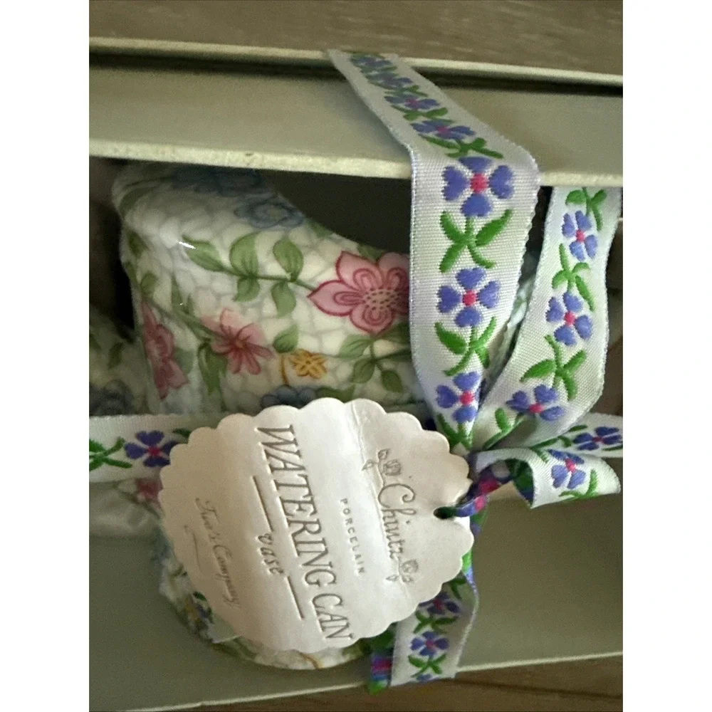 NIB Vintage‎ Chuitz Porcelain Watering Can with Floral Flowers & Gold Trim
